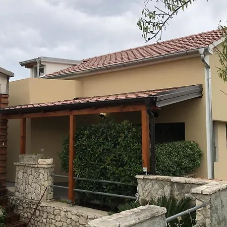 Private House 4 You Apartament Zadar